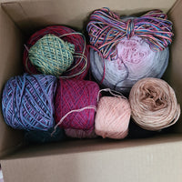 Recycle yarn box, ~1kg of yarn.